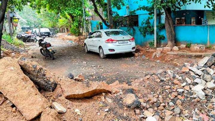 Incomplete CC roads causes inconvenience in Jubilee Hills