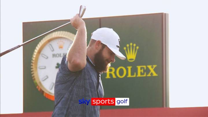 Tyrrell Hatton snaps club after finding bunker on 17th hole at Abu Dhabi Championship