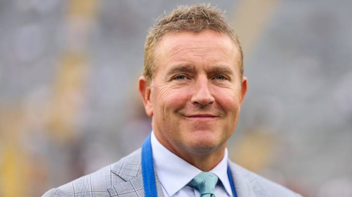 ESPN analyst Kirk Herbstreit donates to football team's barber after devastating crash