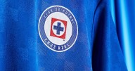 Cruz Azul presume elegante nueva camiseta para la Copa Intercontinental