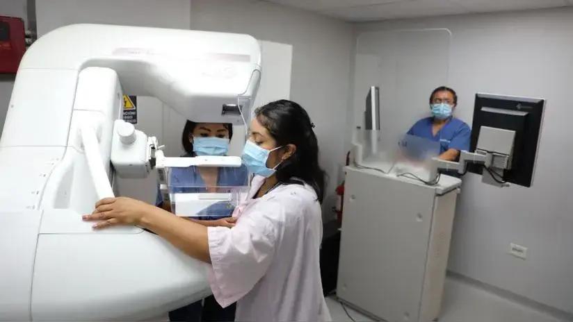 9 de las 11 regiones donde aumentó la mortalidad por cáncer de mama tienen mamógrafos inoperativos o con fallas