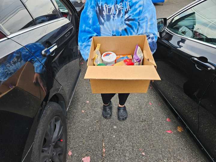 Empty fridges, no bread or meat: Oregonians staring down cutoff of SNAP benefits are scared