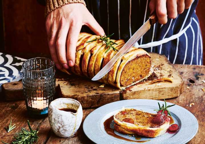 35 plant-based Thanksgiving recipes that will please a crowd