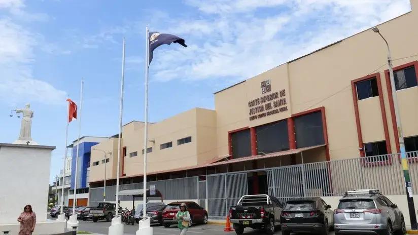 Áncash: trabajador de la Corte Superior de Justicia del Santa es detenido por manejar en presunto estado de ebriedad