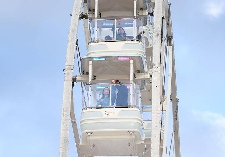 La noria empieza a rodar