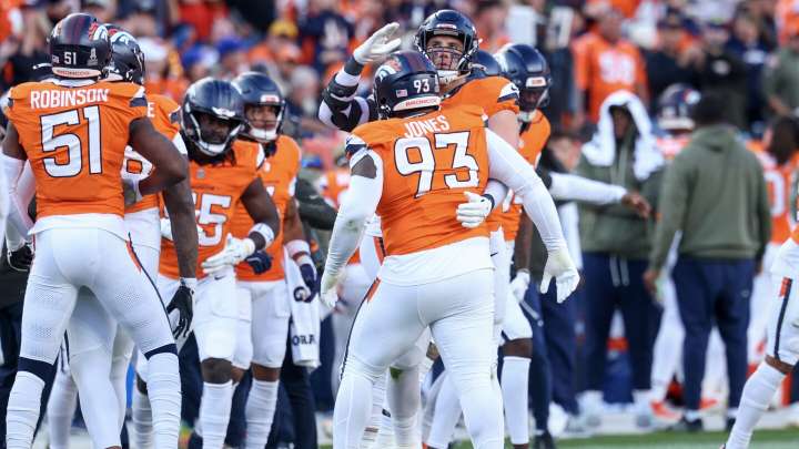 Broncos, Chiefs trade TDs, now tied 13