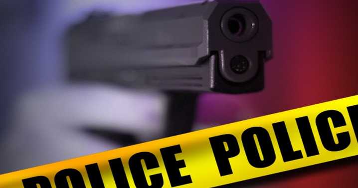 Two dead, One injured in Shreveport parkway shooting