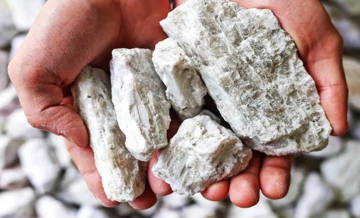 $540 Billion In White Gold Discovered In Southern California
