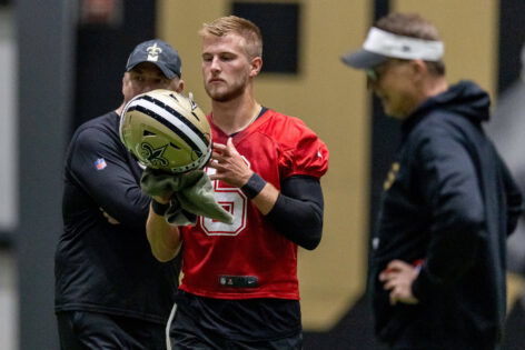 Saints QB Tyler Shough Treated with Needles On His Face Amid Concerning Injury Update Tyler Shough is receiving tough treatment for his jaw injury after the his career TD in the games against the Rams