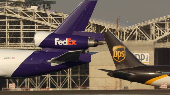 UPS and FedEx grounding MD-11 planes following deadly Kentucky crash