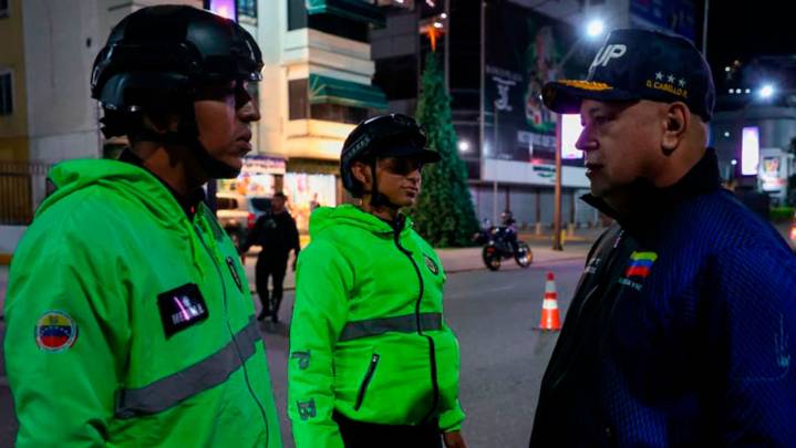 (+Fotos) Diosdado Cabello supervisa despliegue de seguridad navideño en Caracas