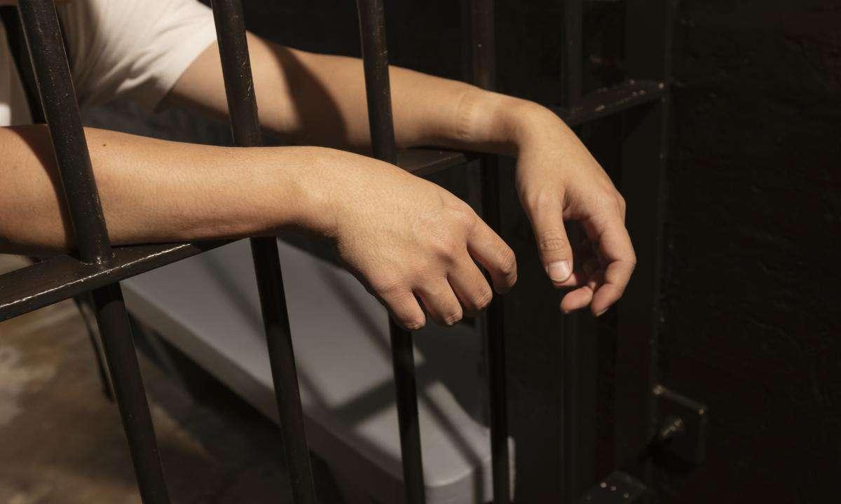 MP imputó a sujeto por hurto de cable y arreglos navideños