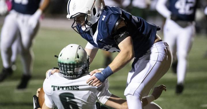 White leads Urbana football to playoff rout of Tuscarora