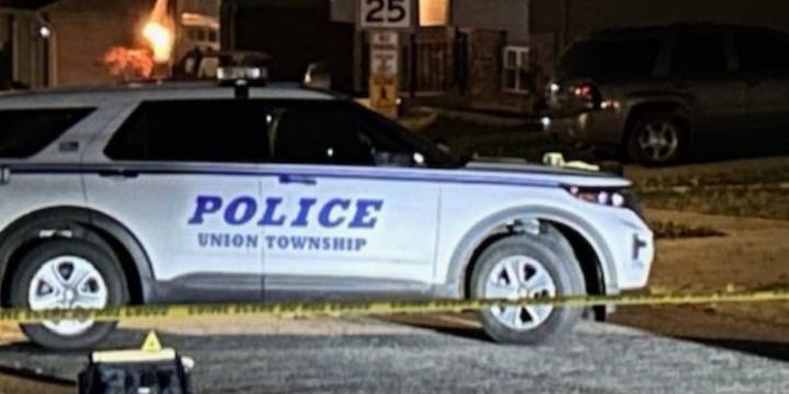 ‘She’s a hostage’: Mom calls 911 on son in deadly police