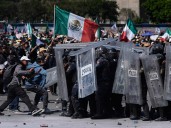 Violencia y choques con la Policía en la protesta de la "Generación Z" contra el gobierno de Sheinbaum en México
