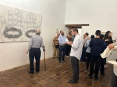 Carlos Soto impulsa el talento artístico con la exposición “Ritual de llamamiento: Preludio del artrópodo para el día más largo”
