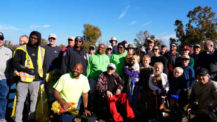 WATCH IT: Mayor continues Cleanup Initiative with Canal Cleanup Day