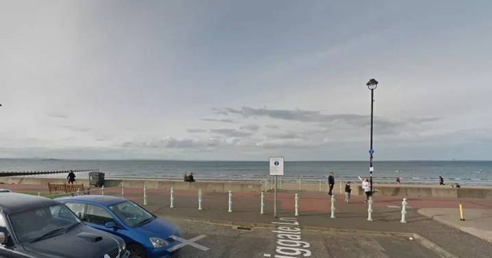 Edinburgh local makes gruesome find on Portobello beach as investigation launched