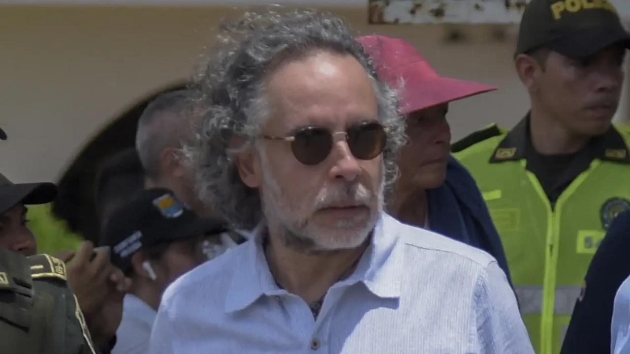 Fiscalía abre investigación contra el ministro Armando Benedetti: ¿Cuáles son las razones?