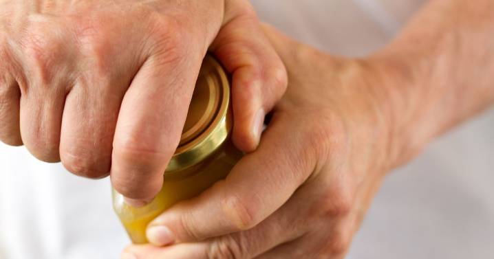 Professor reveals how to unscrew tight jar lids with method you'd never expect