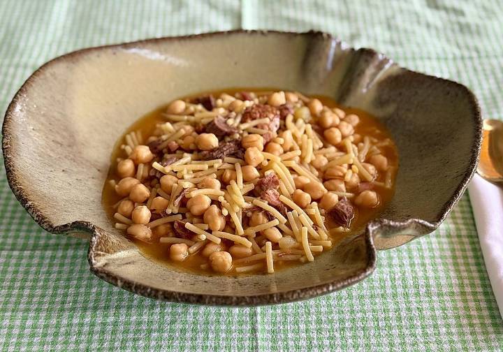 Rancho canario con fideos La Isleña, el sabor de toda la vida