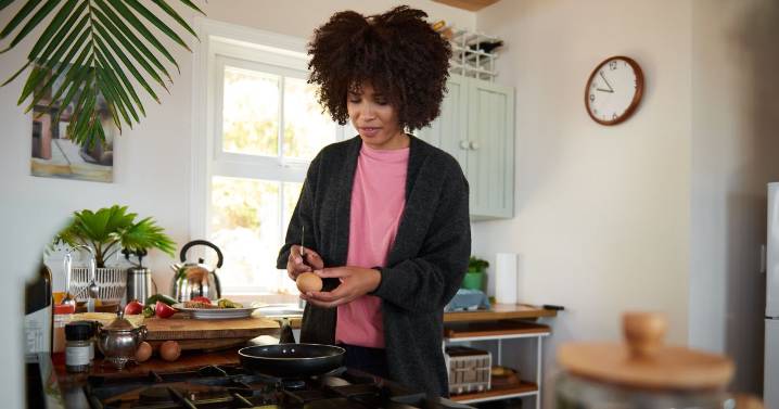 Pouring these three things down your sink could destroy your kitchen in winter