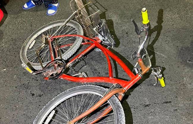 Lesionado ciclista al ser embestido por vehículo en Acuña