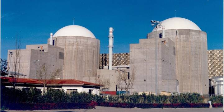 El Congreso rechaza la prórroga del cierre de las centrales nucleares que coló el PP en una ley sobre movilidad sostenible