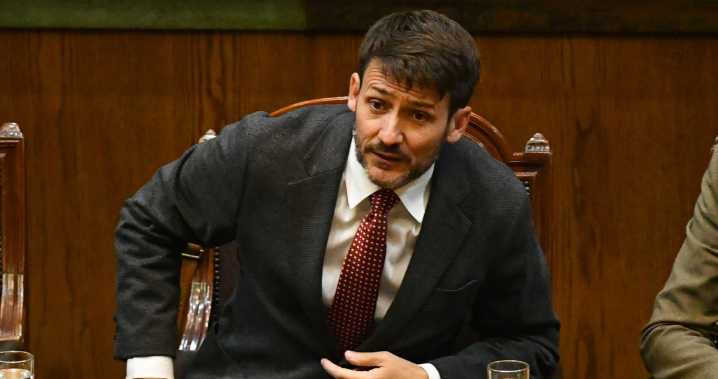 Diputados aprueban Acusación Constitucional en contra del exministro Pardow: pasa al Senado