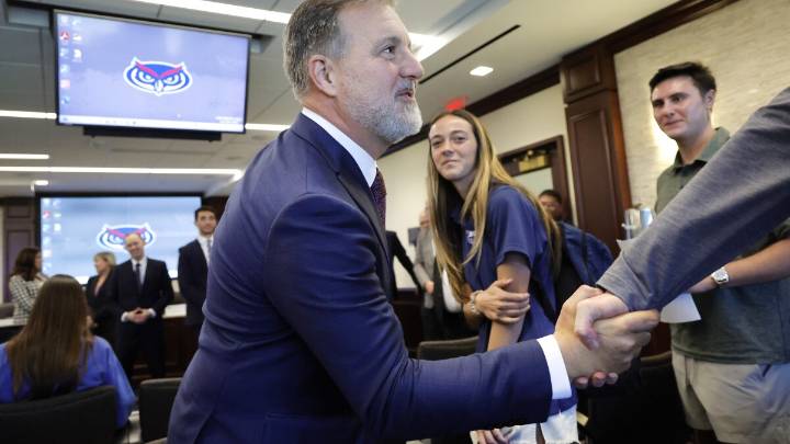 FAU leads universities globally with largest financial investment in Israel