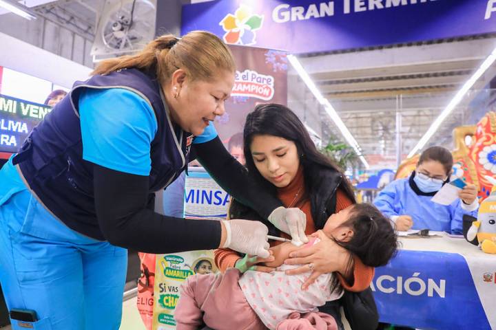Minsa exhorta a vacunar a niños contra el sarampión ante alerta regional de la OPS