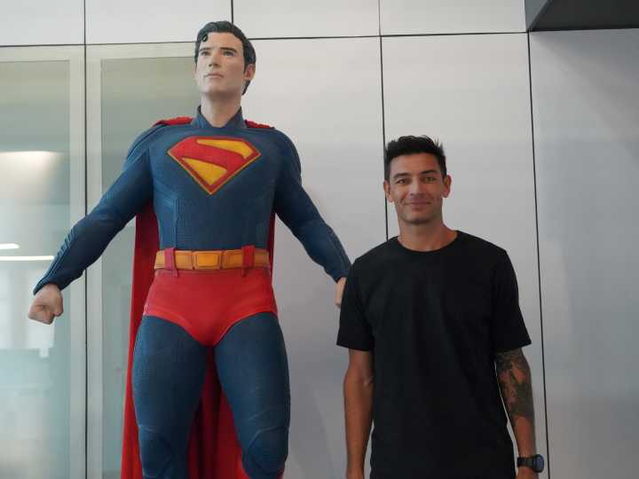 No es Superman, es Súper Delfino: el último jugador activo de la Generación Dorada, tras el retiro a los 43 años con Olé