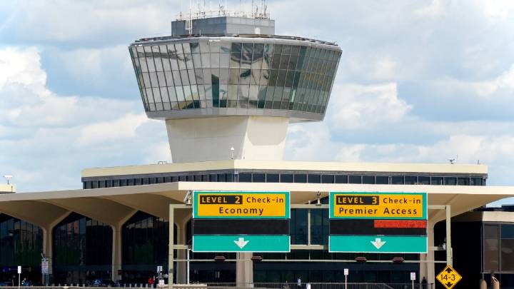 Controladores aéreos recibirán bono de $10,000