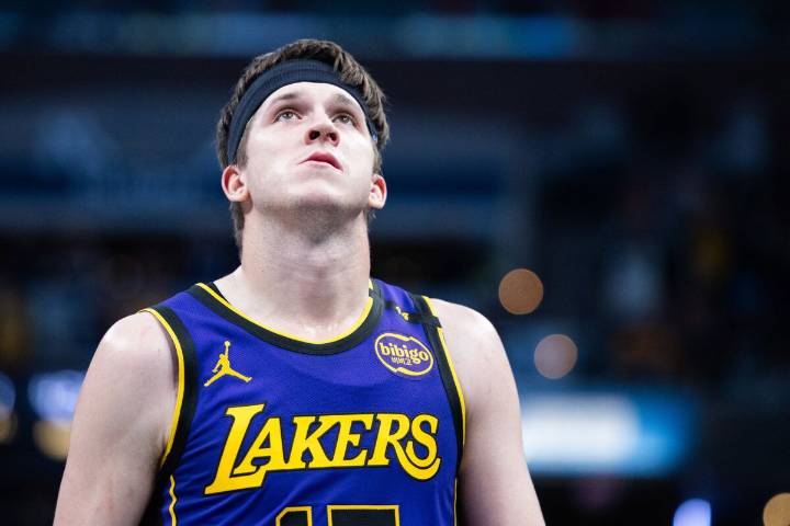 Insider Drops Update on Austin Reaves Groin Injury After Lakers Change Designation Austin Reaves remains out for the Los Angeles Lakers with a right groin strain, but his status was changed. Here's wh