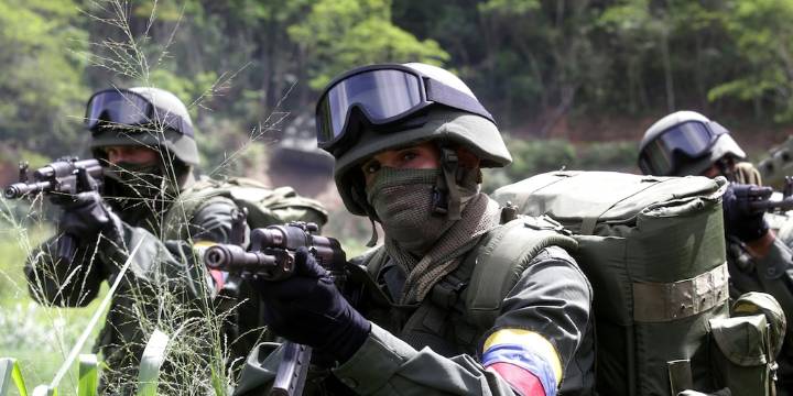 ¿Cómo respondería el ejército de Maduro a la presión de Estados Unidos?