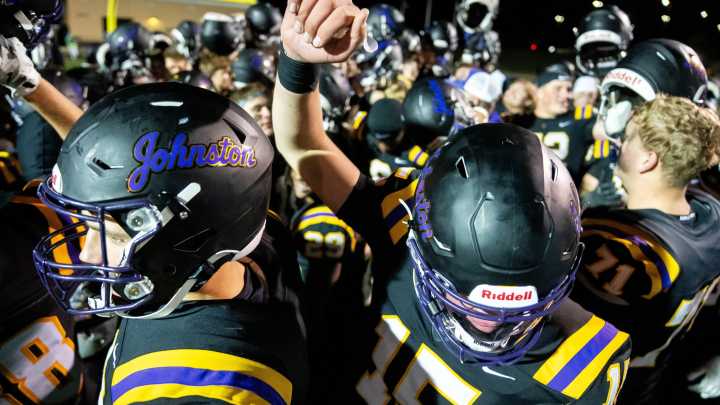 Iowa high school football playoff scores, IHSAA quarterfinals updates