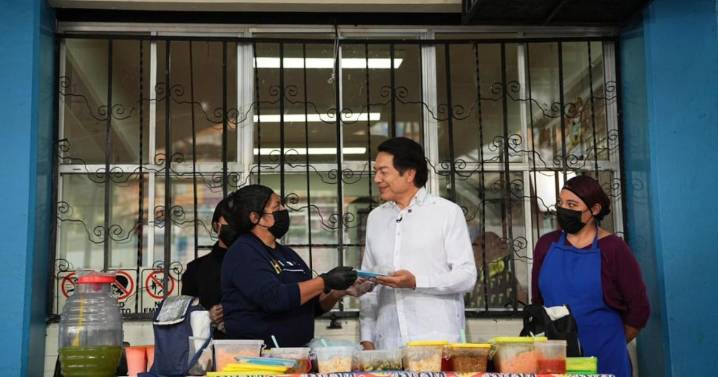 Mario Delgado asegura que 86% de las escuelas ha eliminado la comida chatarra