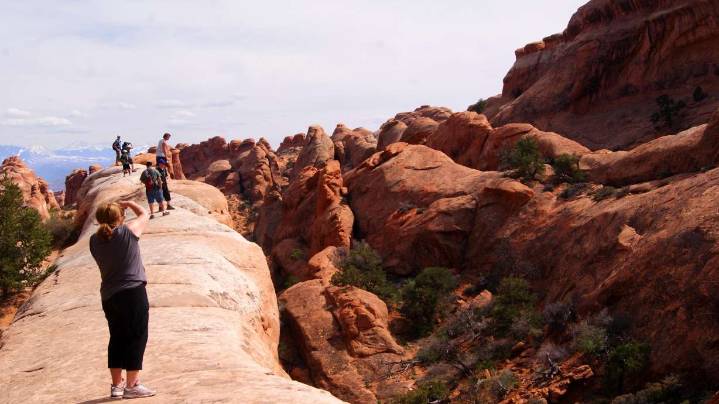 Arches opens investigation after visitor reports graffiti on landscapes