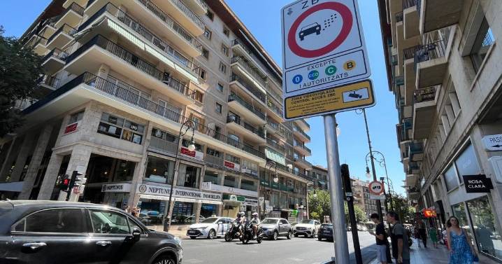 El Ayuntamiento de Palma avisa: los residentes con vehículos con matrícula extranjera serán multados en las ZBE si no hacen este trámite