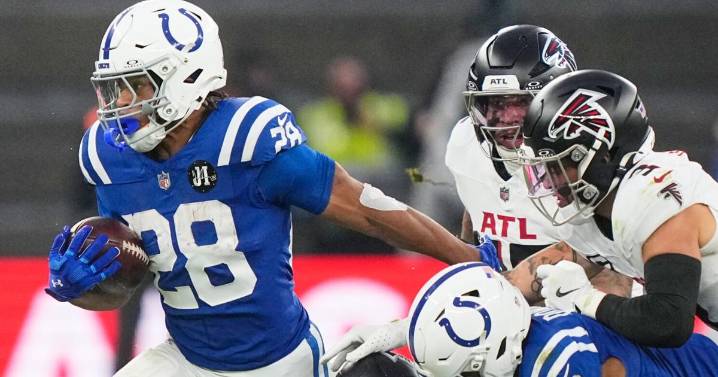 Colts are rolling again after dazzling performance from Taylor