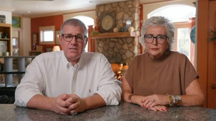 Darren Bailey stays in Illinois governor’s race after 4 family members killed in helicopter crash