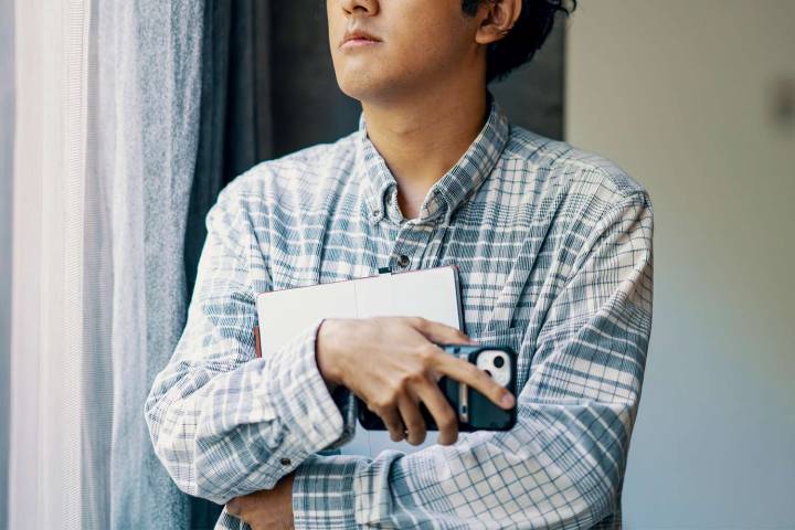 Man Says He Doesn't Want to See His Dying Ex-Girlfriend One Last Time