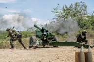 Artilleros del Batallón Tenerife fortalecen capacidades con ejercicio de tiro de 105 mm