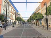 El Ayuntamiento reactiva el plan para entoldar la calle Larga en verano