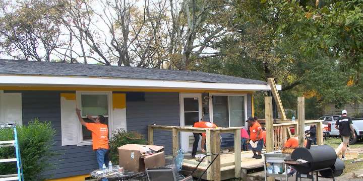 Organizations renovate local veterans homes ahead Veterans Day