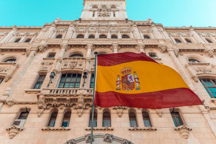 Spain’s 47% Crypto Tax Sparks Outrage, Critics Predict Full Regulatory Chaos