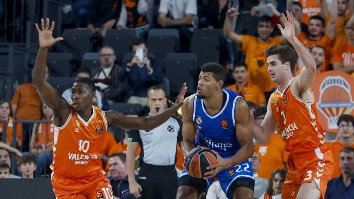 El Valencia Basket se impone a base de triples al Real Madrid