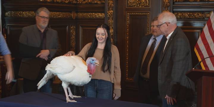 Walz presents—not pardons—Minnesota’s official Thanksgiving turkey