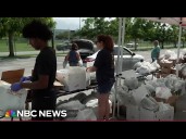 Trump administration to fully fund government food assistance