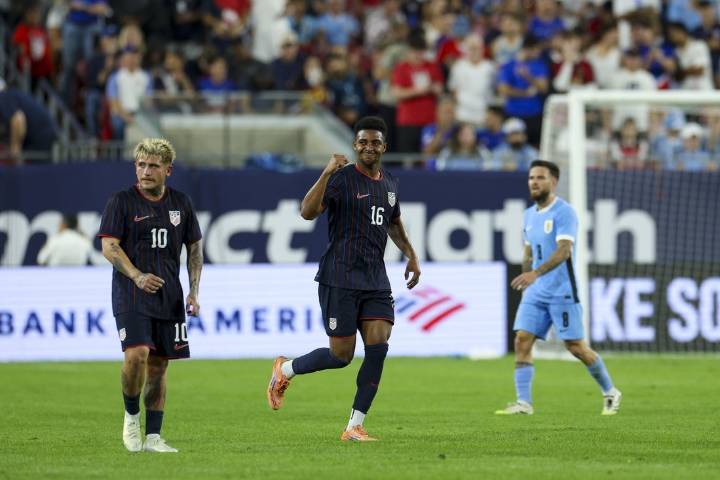 Deadspin | U.S. routs Uruguay 5-1 in final friendly of 2025
